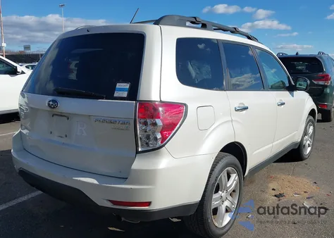 2010 Subaru Forester 2.5X Premium z USA, uszkodzony, nr VIN JF2SH6CC0AH770066